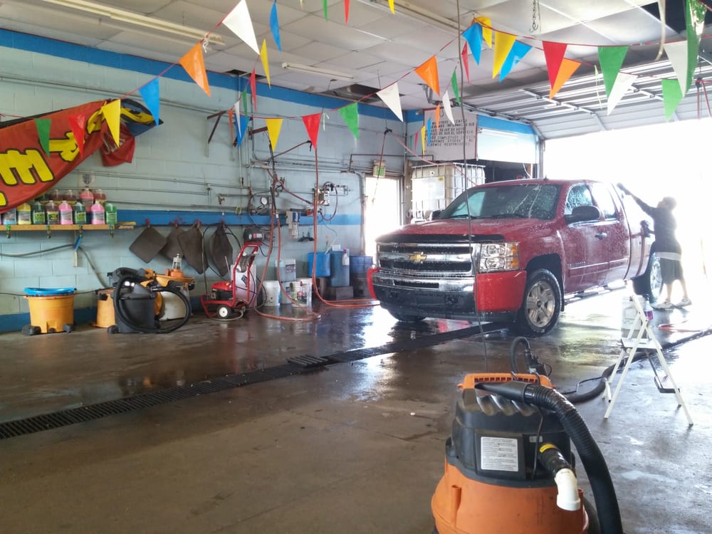 VALDEZ FAMILY HAND CAR WASH Updated July 2024 13 Reviews 3921 S