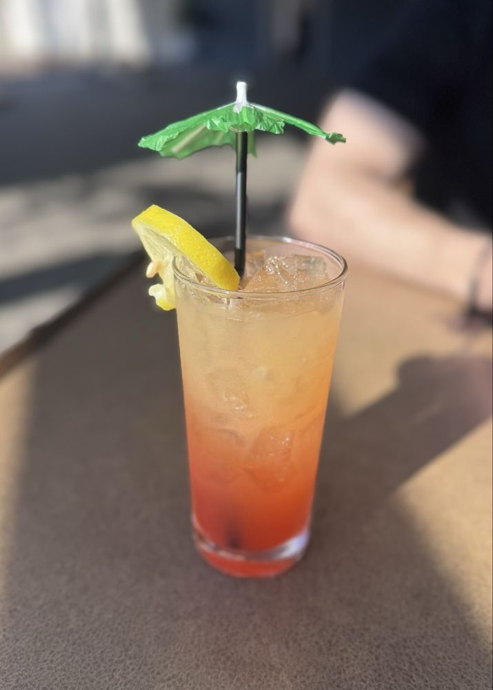 Birdie Bar & Grill Logo