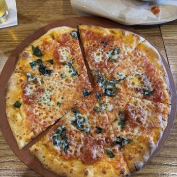 Mandolas Italian Kitchen - Jacksonville - Pizza time - Italian Near Me - Jacksonville, Florida Mandolas Italian Kitchen - Jacksonville - Pizza time - Italian Near Me - Jacksonville, Florida