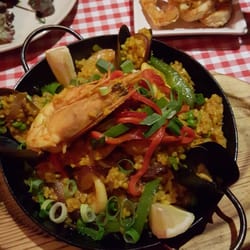 El Toro Tapas & Pizza Bar - Paella Marinars