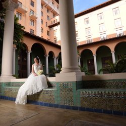 La Sposa Bridal - Love my princess dress Instagram: Picture by @pedritohenriquez and tiara and earrings by @mixeloficial