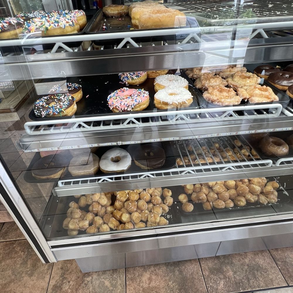 Kelly's Donuts - Donuts Near Me - Hazelwood, Missouri Kelly's Donuts - Donuts Near Me - Hazelwood, Missouri