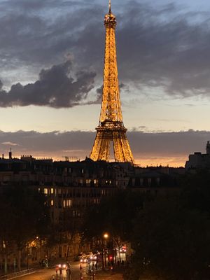 Hôtel La Comtesse Tour Eiffel by null