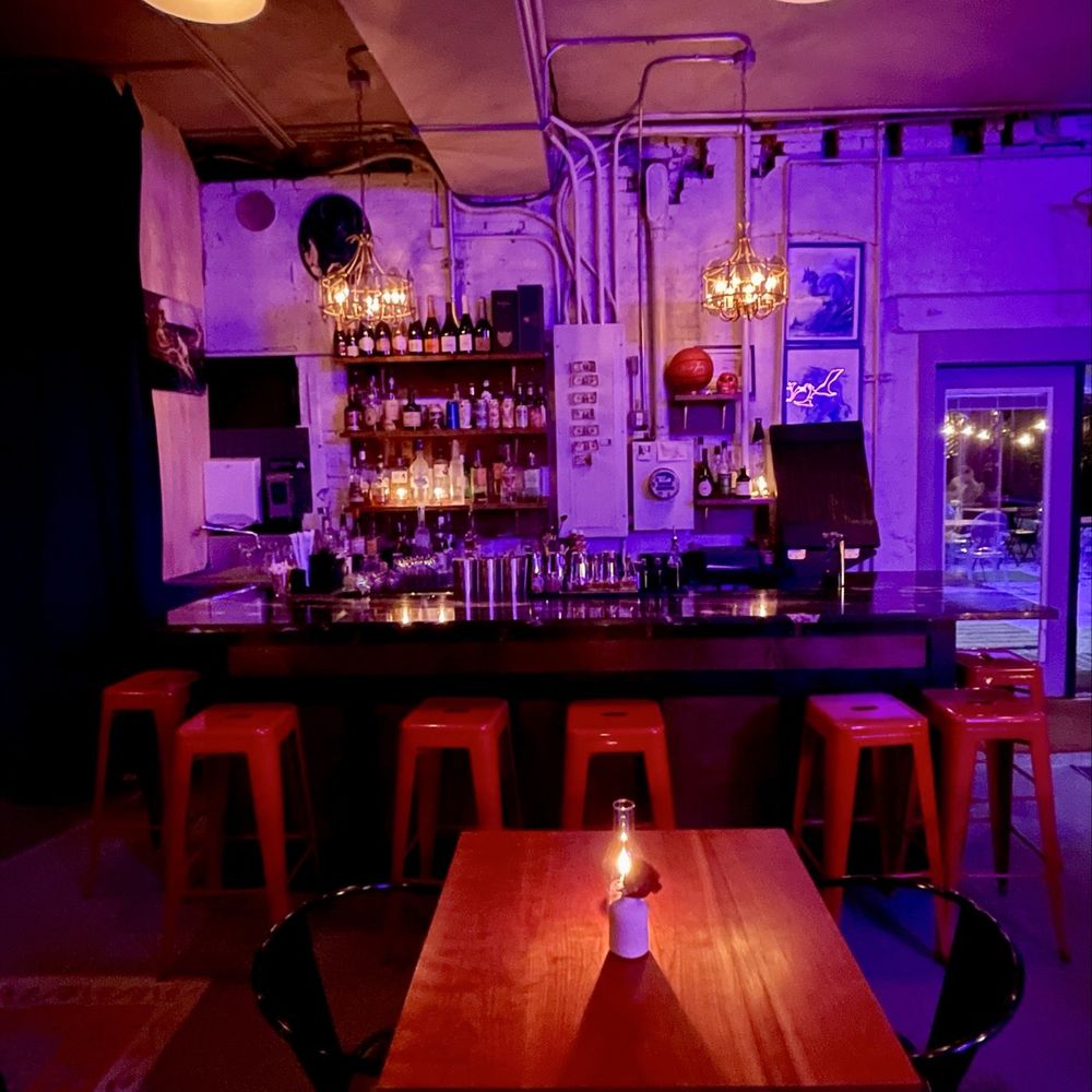 Pearl Street Caviar - The bar - Specialty Food Near Me - Brooklyn, New York