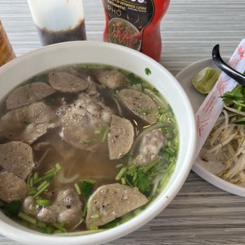 Ha Long Café - Pho Bo Vien - Meatball Pho (beef meatballs and brisket) - Vietnamese Near Me - Charleston, South Carolina Ha Long Café - Pho Bo Vien - Meatball Pho (beef meatballs and brisket) - Vietnamese Near Me - Charleston, South Carolina