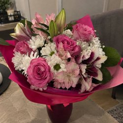 I ordered flowers for my mom's birthday, they are perfect, highly recommend!