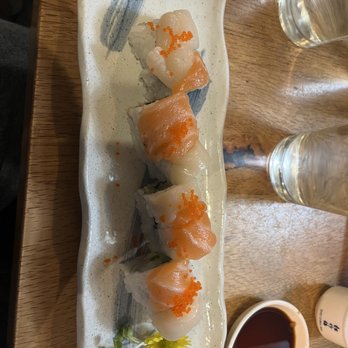 Akiko's Sushi Bar - Sushi Bars Near Me - San Francisco, California