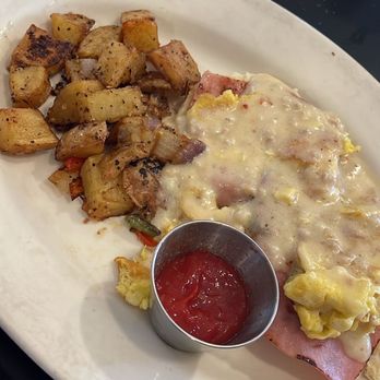 The Crooked Duck - Kentucky Biscuit & Egg Breakfast - New American Near Me - Long Beach, California The Crooked Duck - Kentucky Biscuit & Egg Breakfast - New American Near Me - Long Beach, California