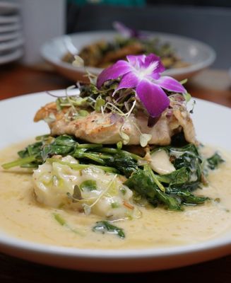 Allison’s Restaurant & Bar by null