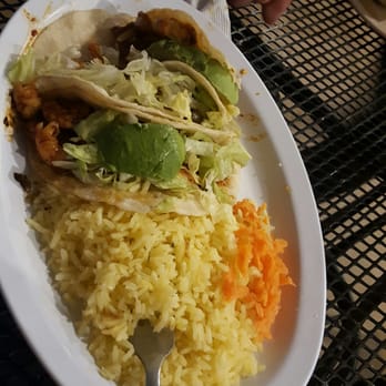 Los Delfines - Tacos de Cameron enchipotlados. - Seafood Near Me - El Paso, Texas Los Delfines - Tacos de Cameron enchipotlados. - Seafood Near Me - El Paso, Texas
