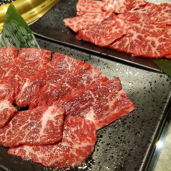 Ishoni Yakiniku - We ordered two of the same items, but you can see a very clear quality difference in them. Not consistent, even in the same order. - Barbeque Near Me - Seattle, Washington