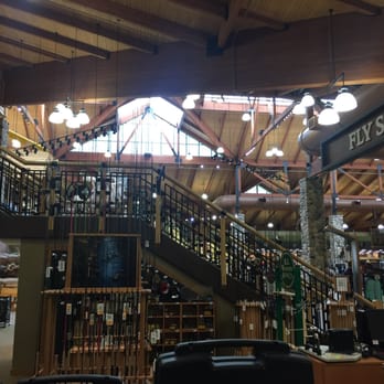 Cabela's - Guns & Ammo Near Me - Rogers, Minnesota