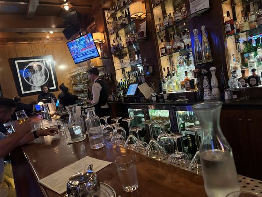 LUXBAR by null