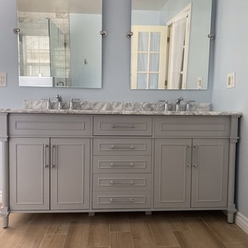 Luc's Construction - Bath2 vanity - General Contractors Near Me