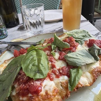 De La Nonna - Pizza Near Me - Los Angeles, California