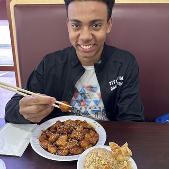 Happy Buddha's Asian Cuisine - My second visit with my other son. Sesame chicken with fried rice and crab Rangoon. - Chinese Near Me - Bellevue, Nebraska
