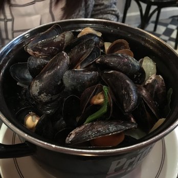 In Den Wittenkop - Mussels and Frites - Belgian Near Me - Bruges, VWV