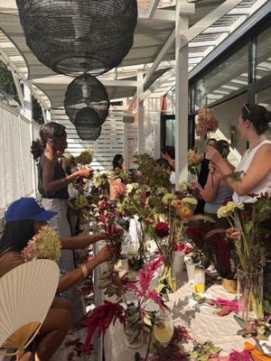 Commune Cafe + Wine Bar by null