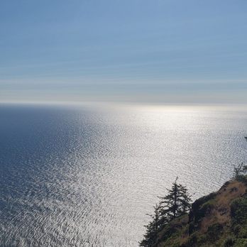 Cape Perpetua Scenic Area - Looking out - Hiking Near Me - Yachats, Oregon Cape Perpetua Scenic Area - Looking out - Hiking Near Me - Yachats, Oregon
