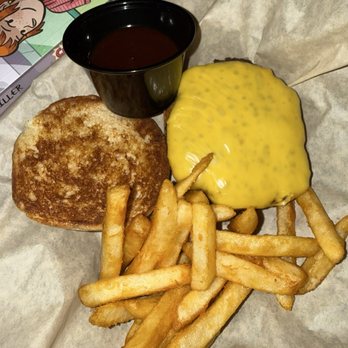 Jumpin Shrimp - Kids cheeseburger - Seafood Near Me - Virginia Beach, Virginia