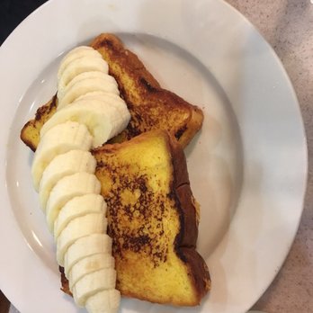 Applejack Diner - French toast with nice banana presentation - Diners Near Me - New York, New York Applejack Diner - French toast with nice banana presentation - Diners Near Me - New York, New York