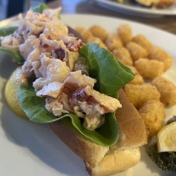Cod & Capers Seafood - Lobstah roll with Tater Tots! - Seafood Near Me - North Palm Beach, Florida Cod & Capers Seafood - Lobstah roll with Tater Tots! - Seafood Near Me - North Palm Beach, Florida