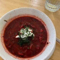 Dee's Cafe - Beet Borscht