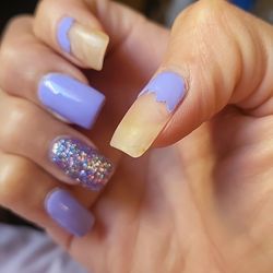 Nail World - Got nails done aug 16 And already peeling I never even seen gel peel