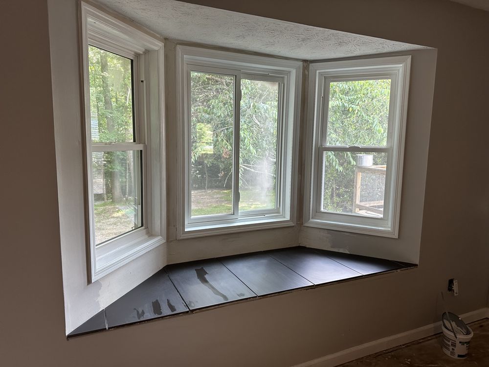 Slide of Ruiz Custom Builder