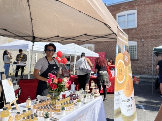 Castleberry Market by null