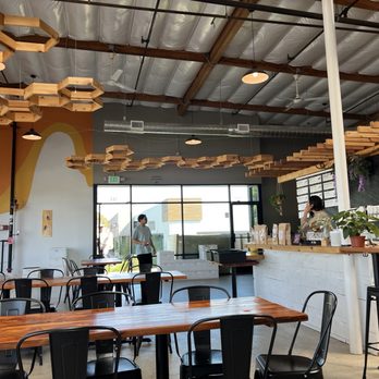 Meadiocrity Mead - Inside - Meaderies Near Me - San Marcos, California