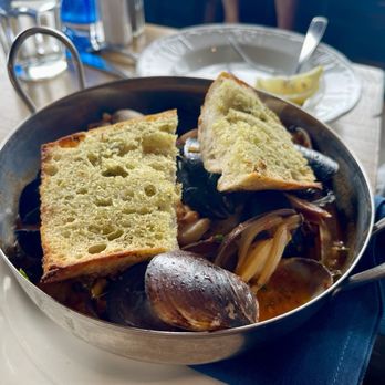 Moss Beach Distillery - Cioppino - Seafood Near Me - Moss Beach, California Moss Beach Distillery - Cioppino - Seafood Near Me - Moss Beach, California