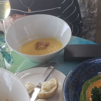 Geoffrey's Malibu - Corn  soup with crab  cake - Seafood Near Me - Malibu, California