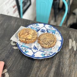 The Sandwich Factory - Campfire Crunch Cookie, Chocolate Chunk Cookie