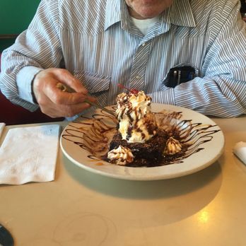 Pizza Shack- Willis - The Ultimate Brownie. It is HUGE!  Husband reports it is very good. - Pizza Near Me - Willis, Texas