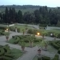 Associazione Villa Caruso - Il giardino della villa