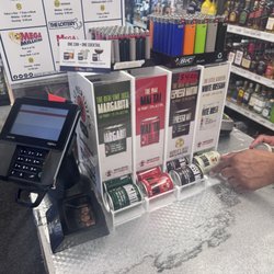 Merchants Sq Liquors