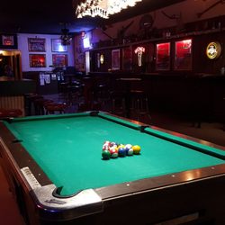 Shamrock Bar - Rack em up!