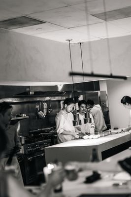 PARIS HAWAII by null