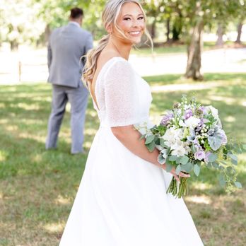 Wedding Belles - Bridal Near Me - Clarksville, Tennessee