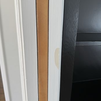 Coronado Painting - Peeling paint revealing that there was no primer used. - Painters Near Me