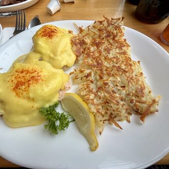 Pig 'N Pancake - Eggs Benedict with Dungeness crab .. yum - Breakfast & Brunch Near Me - Astoria, Oregon Pig 'N Pancake - Eggs Benedict with Dungeness crab .. yum - Breakfast & Brunch Near Me - Astoria, Oregon