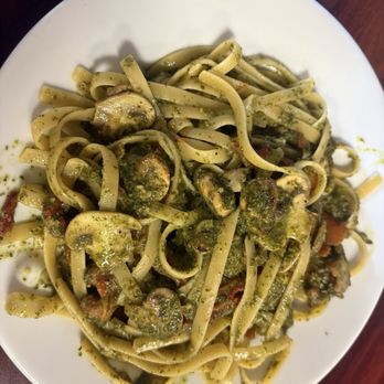 Giovanni's Pizzeria - . Fettuccine Primavera with pesto sauce - Pizza Near Me - Sunnyvale, California Giovanni's Pizzeria - . Fettuccine Primavera with pesto sauce - Pizza Near Me - Sunnyvale, California