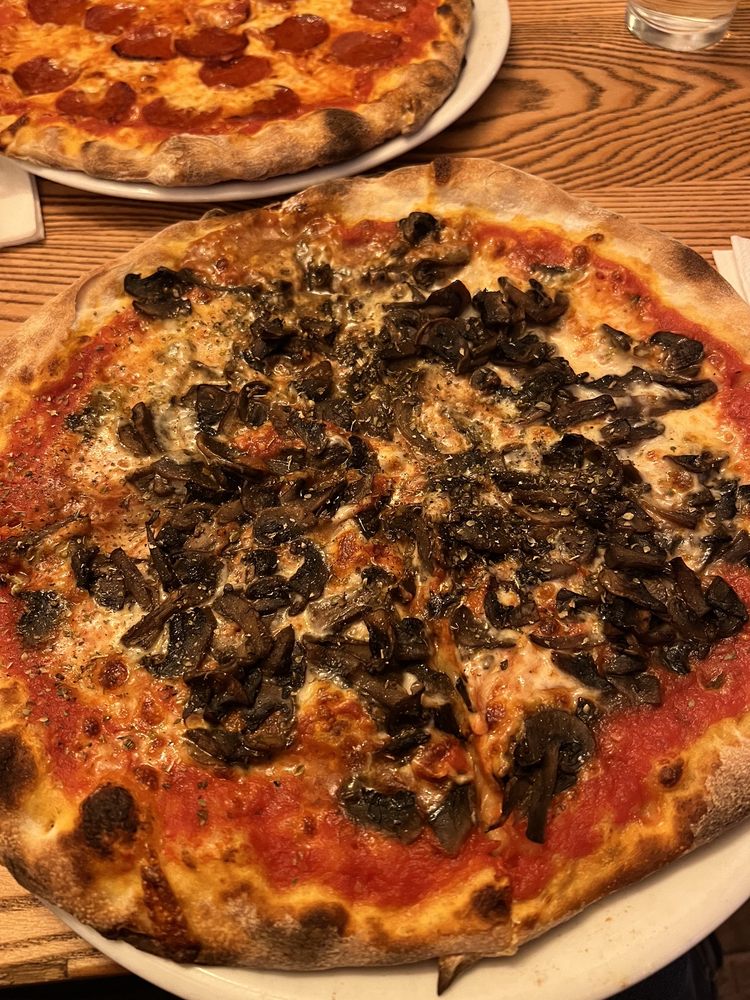 LA PASTAIA Updated September 2024 12 Photos & 15 Reviews 63 Old