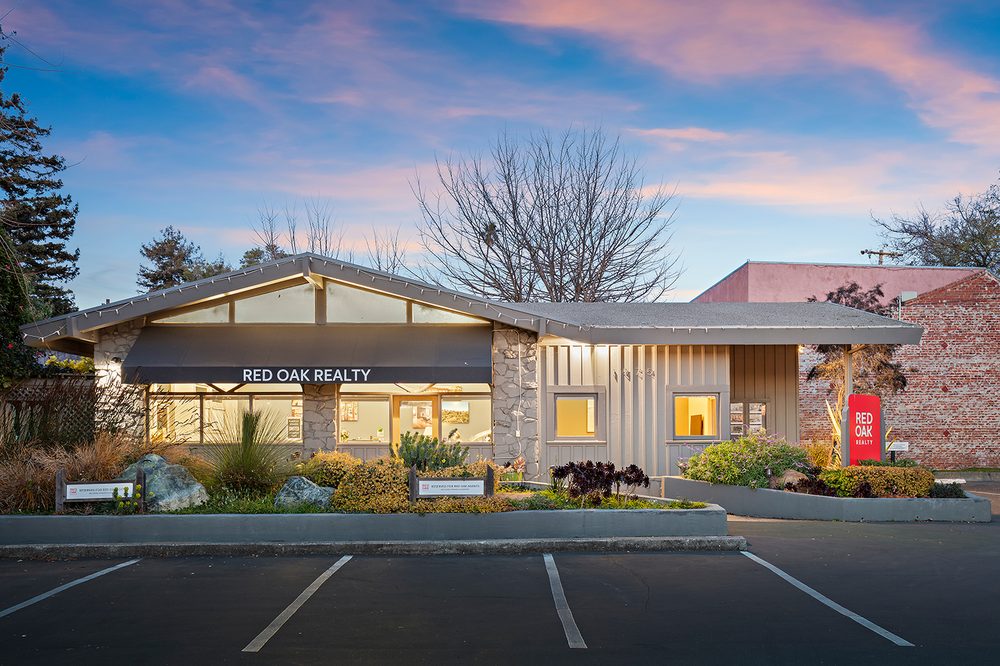 RED OAK REALTY Updated May 2024 1575 Hopkins St, Berkeley