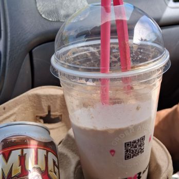 Baskin-Robbins - Supposed to be a root beer float - Ice Cream & Frozen Yogurt Near Me - Oxnard, California