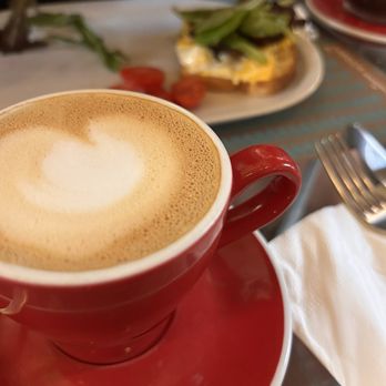 Fabrica - Vanilla cappuccino - Breakfast & Brunch Near Me - Rome, RM