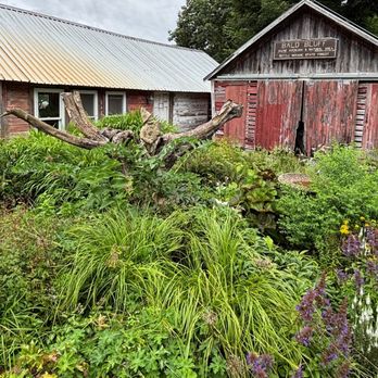 Northwind Perrenial Farm - Flowers & Gifts Near Me - Burlington, Wisconsin