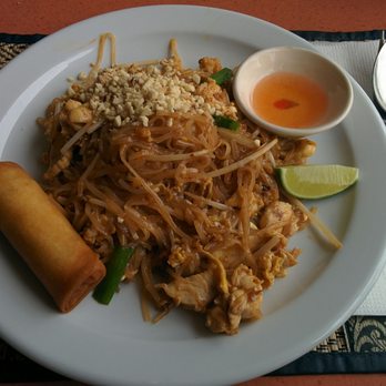 Thai Country Kitchen - Chicken pad thai lunch, $7.49 - Thai Near Me - Toronto, Ontario Thai Country Kitchen - Chicken pad thai lunch, $7.49 - Thai Near Me - Toronto, Ontario