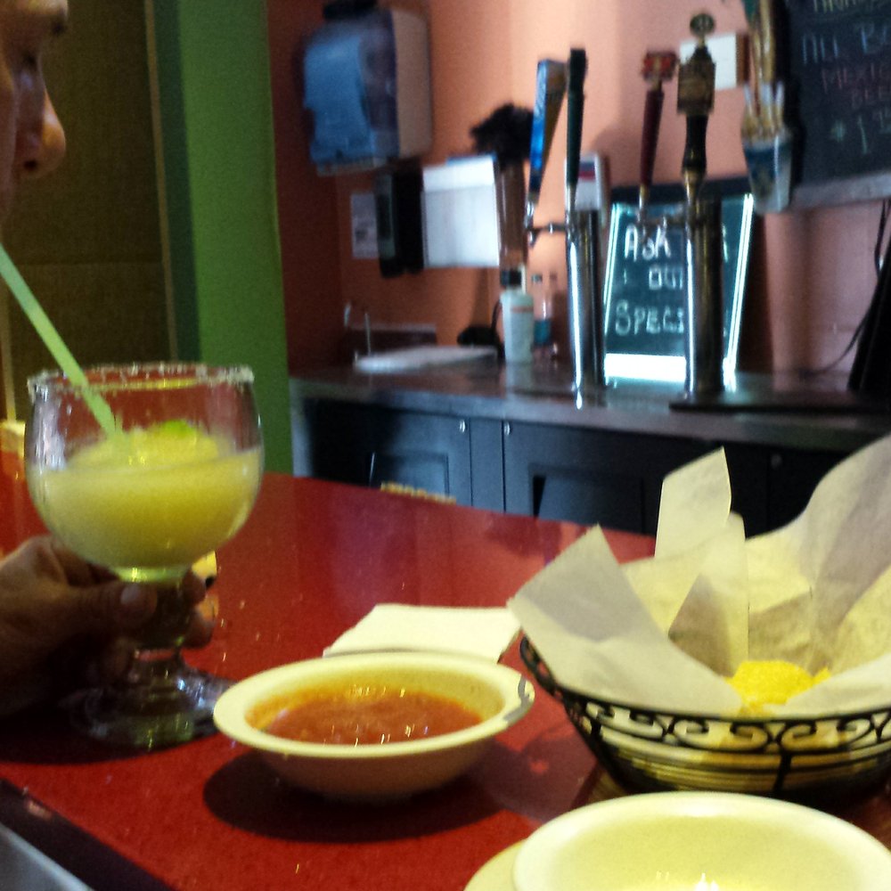 El Campesino - Margaritas at the bar - Mexican Near Me - Stow, Ohio El Campesino - Margaritas at the bar - Mexican Near Me - Stow, Ohio